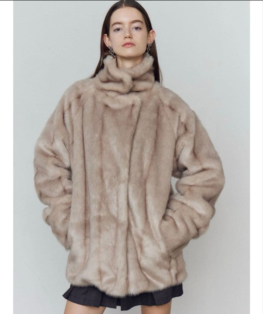 EMODA ミディフェイクファーコート　ベージュ　新品未使用
