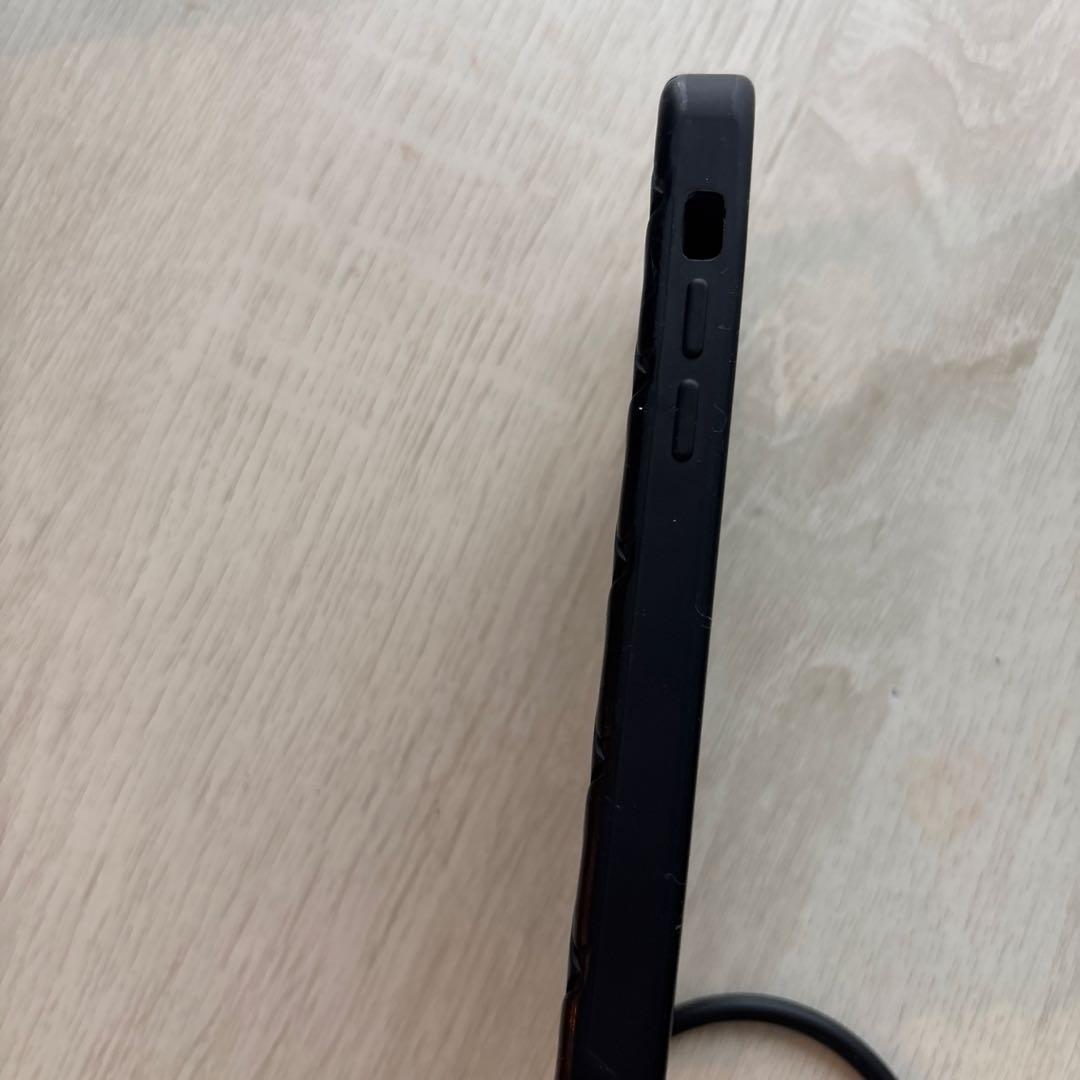 Bottega Veneta ブラックiPhone12proケースストラップ付き