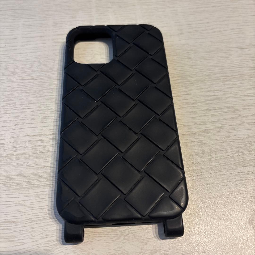 Bottega Veneta ブラックiPhone12proケースストラップ付き