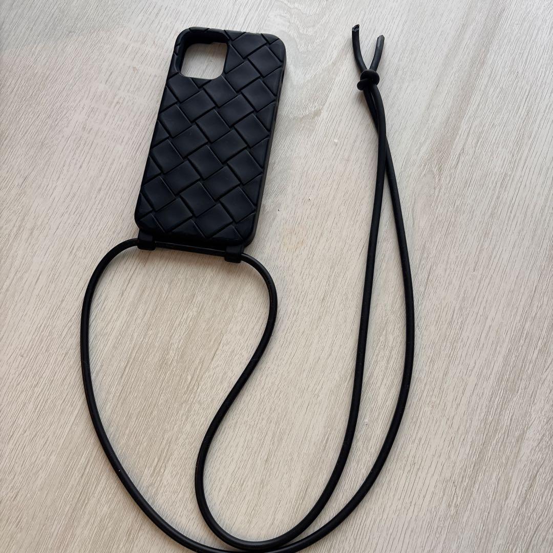Bottega Veneta ブラックiPhone12proケースストラップ付き
