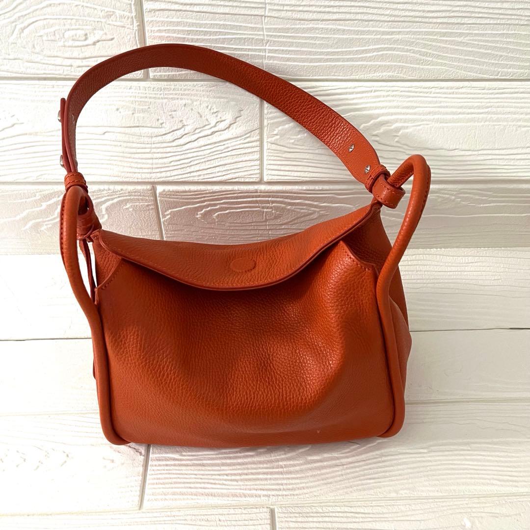 N*.様 〈美品〉MAURO GOVERNAマリオゴヴェルナショルダーバッグイタ