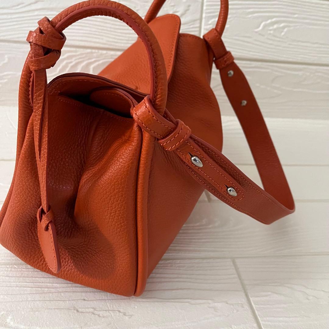 N*.様 〈美品〉MAURO GOVERNAマリオゴヴェルナショルダーバッグイタ