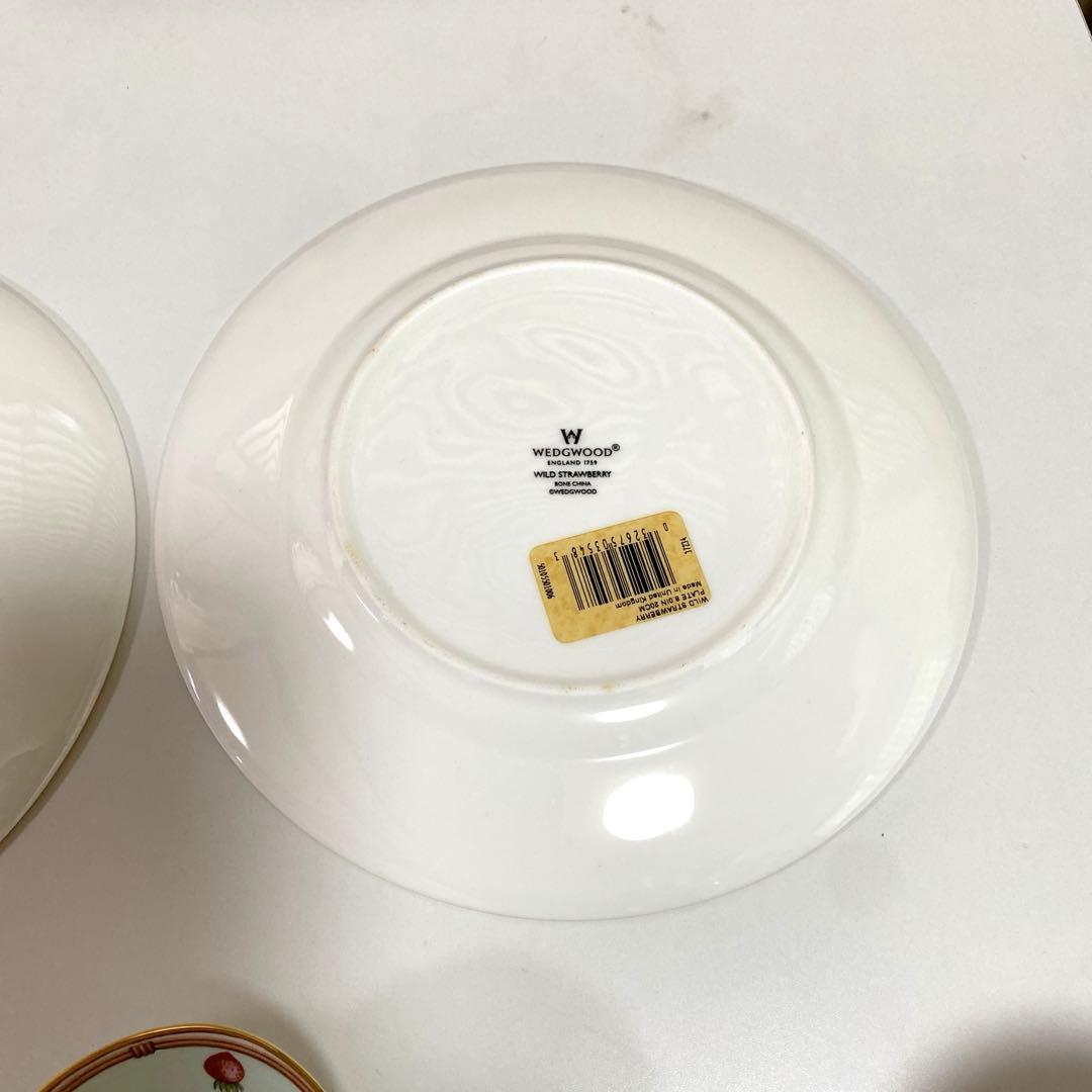 新品未使用　ウェッジウッド　7点まとめ売り！マグカップ、プレート4枚　ハート型皿