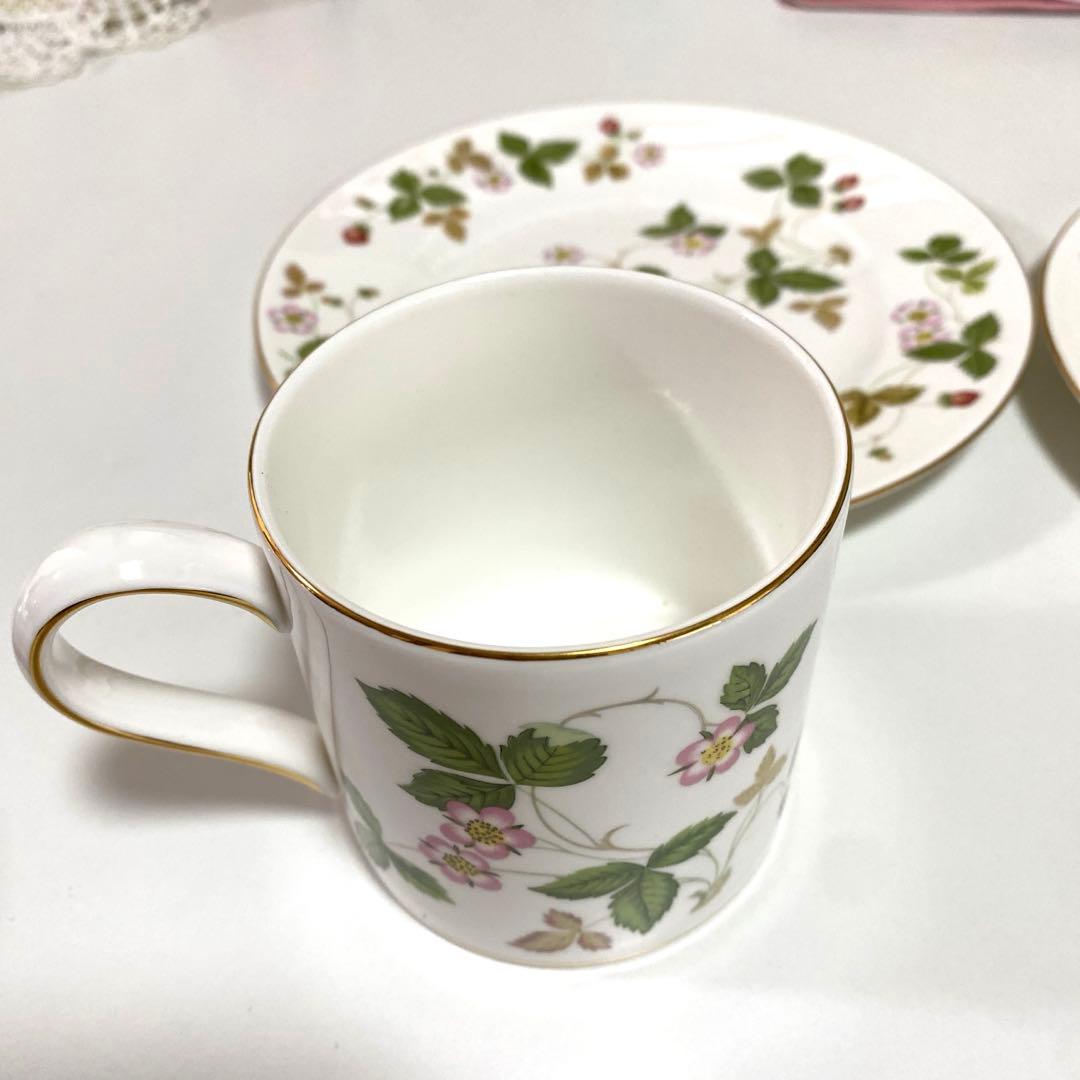 新品未使用　ウェッジウッド　7点まとめ売り！マグカップ、プレート4枚　ハート型皿