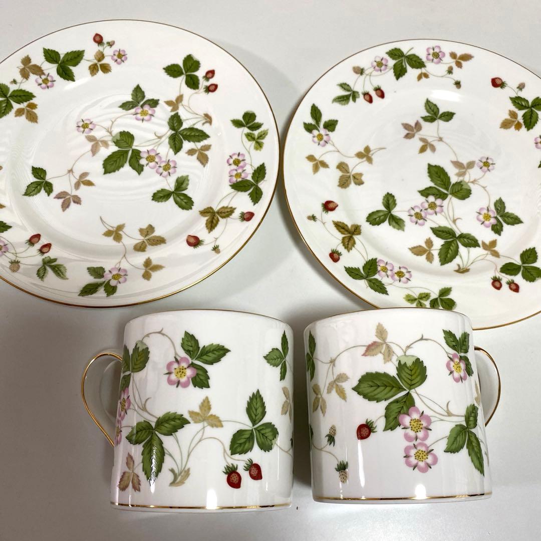 新品未使用　ウェッジウッド　7点まとめ売り！マグカップ、プレート4枚　ハート型皿