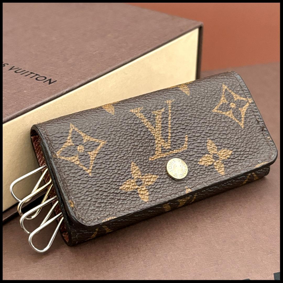 ルイヴィトン　モノグラム　キーケース　ミュルティクレ4　キーホルダー　ブラウン