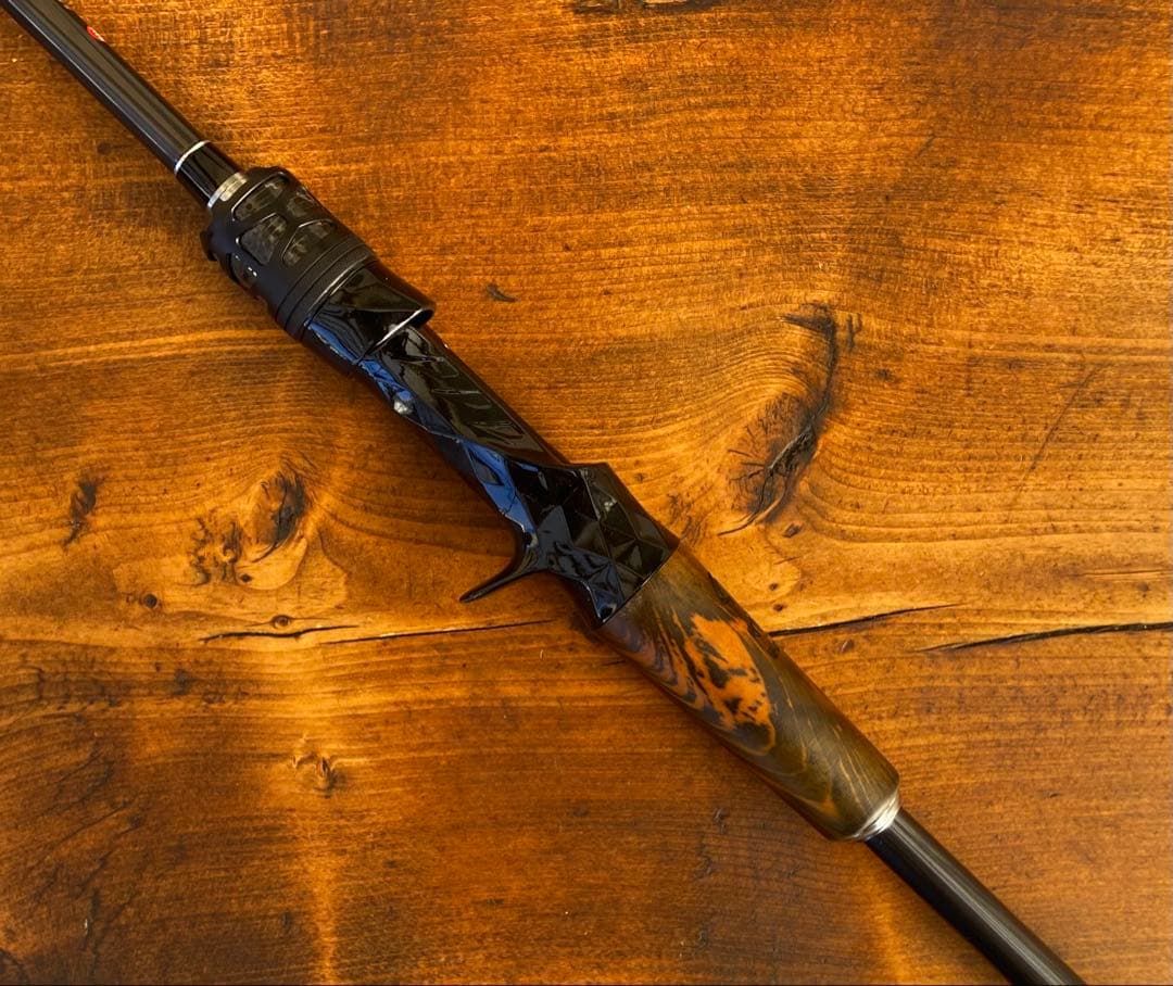 ベイトロッド　C702ML バスロッド　バス釣り　トラウト　ウッドグリップ