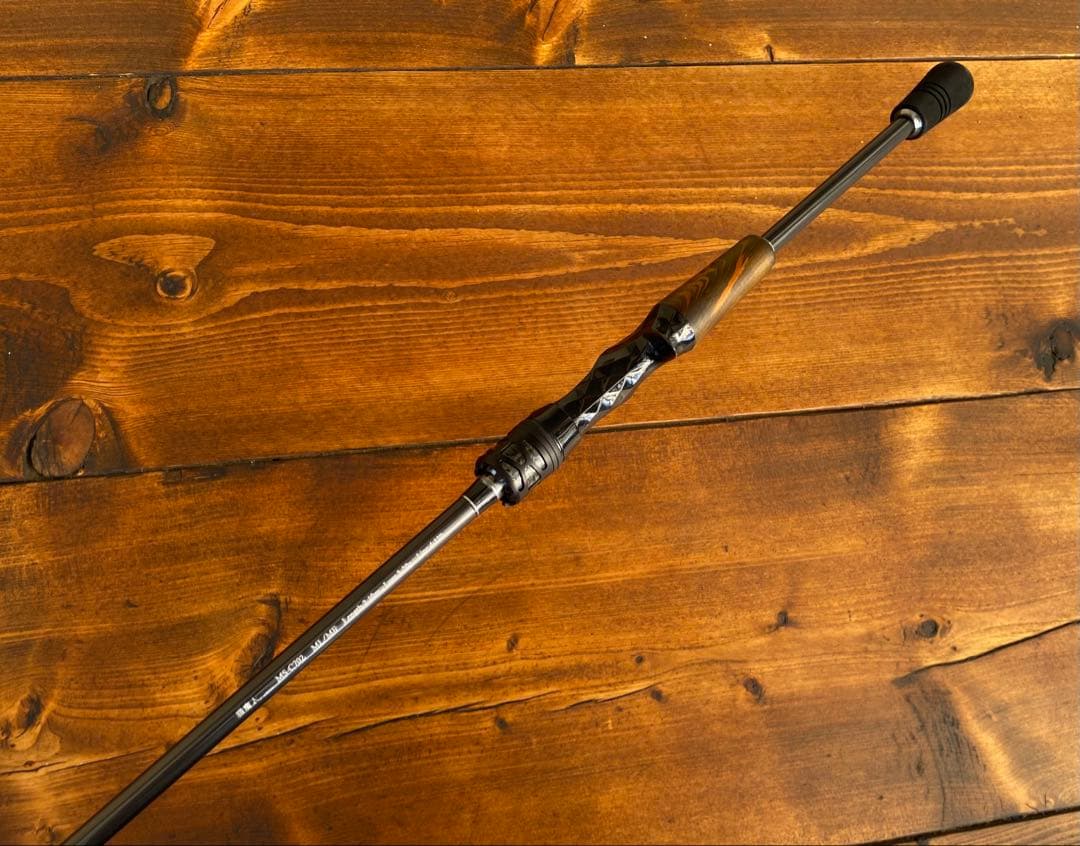 ベイトロッド　C702ML バスロッド　バス釣り　トラウト　ウッドグリップ