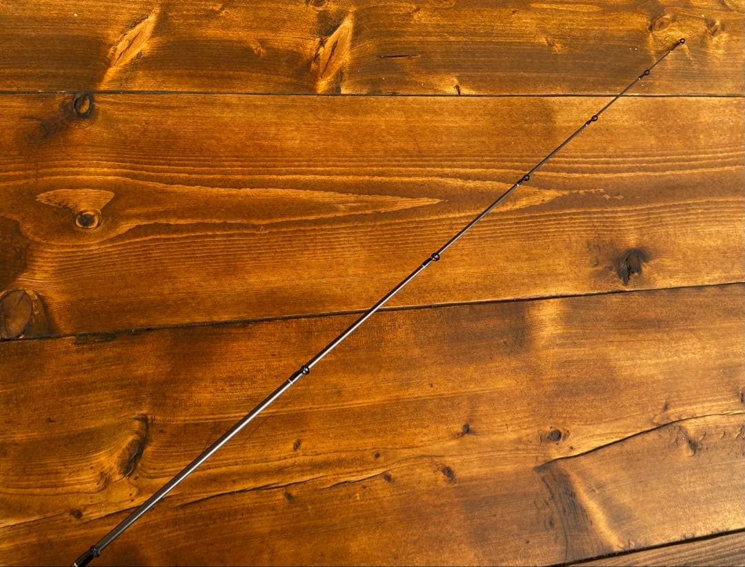 ベイトロッド　C702ML バスロッド　バス釣り　トラウト　ウッドグリップ