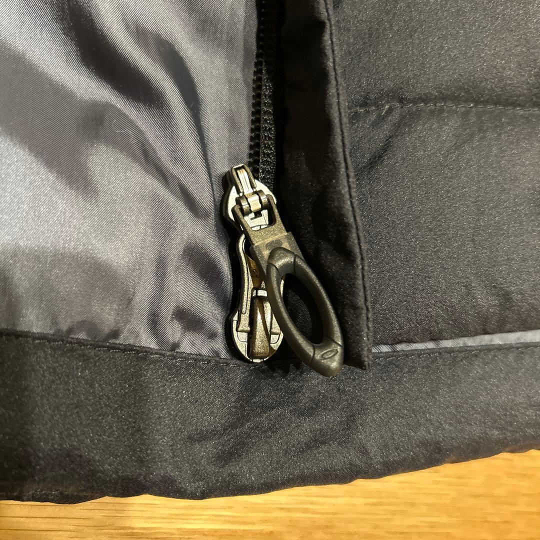 オークリー　ゴルフ　ダウンベスト