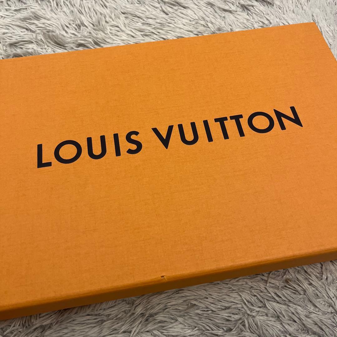 ルイヴィトン マフラー　箱無し