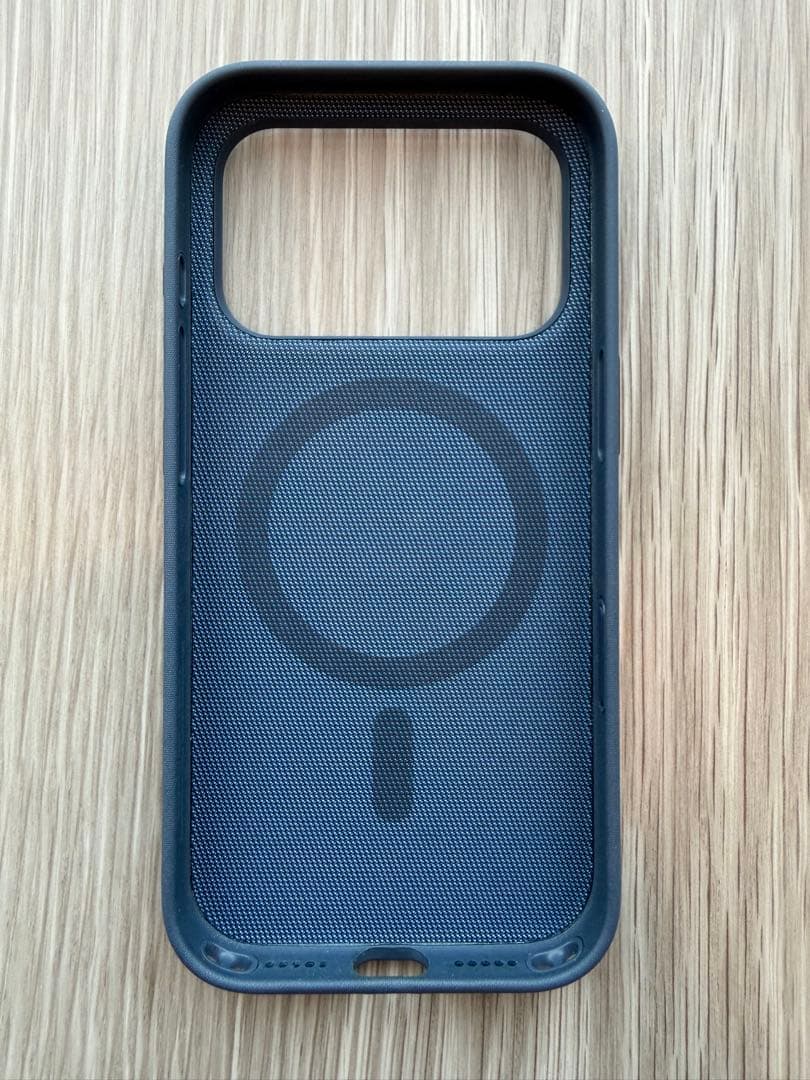 Apple iPhone17pro テックウーブンケース　ブルー