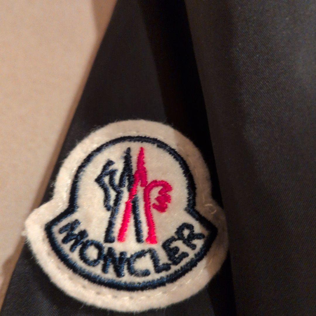 モンクレール　　ブラック　百貨店購入