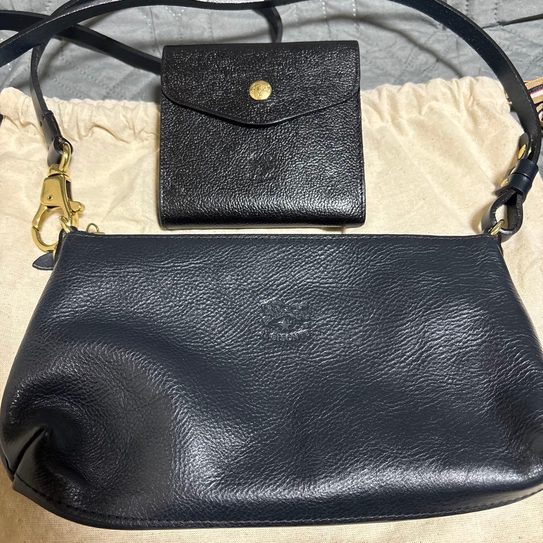 イルビゾンテ　ショルダーバッグ　ネイビー