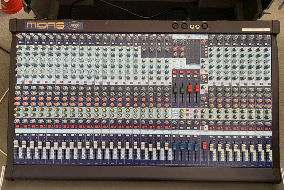 MIDAS　VENICE320　アナログミキサー