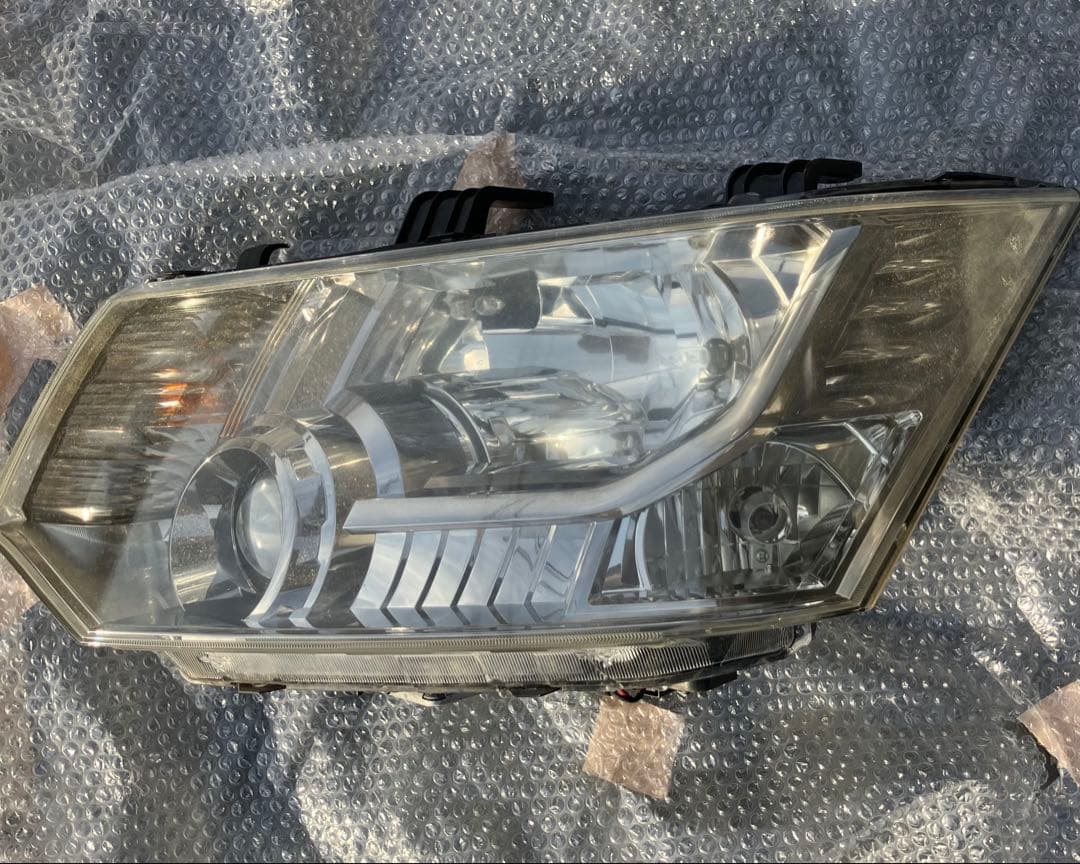 車検合格済み　デリカＤ5 左 ヘッドライトKOITO100-87918