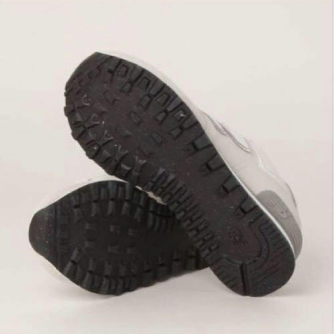 New Balance ML574EVW Off White タグ付き