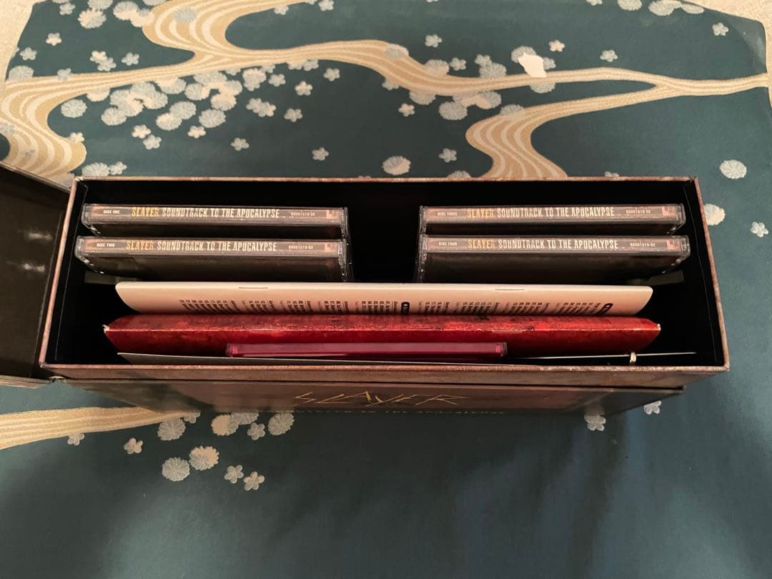 洋楽 Soundtrack to the Apocalypse