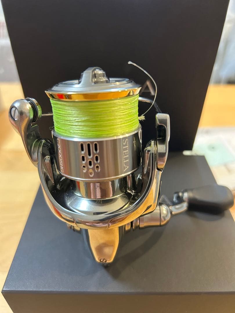 【美品】18ステラ SHIMANO STELLA C2000SHG