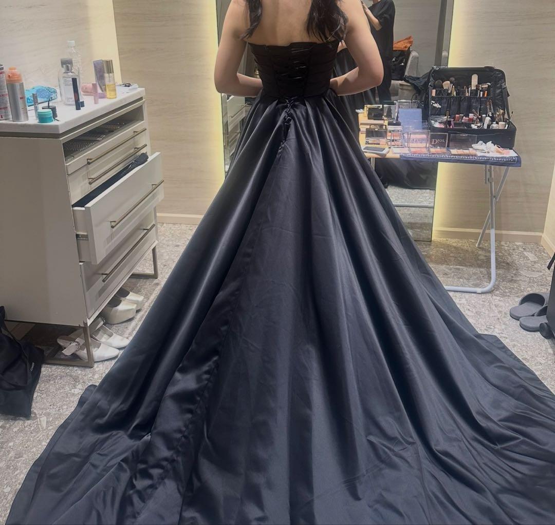 ブラックドレス