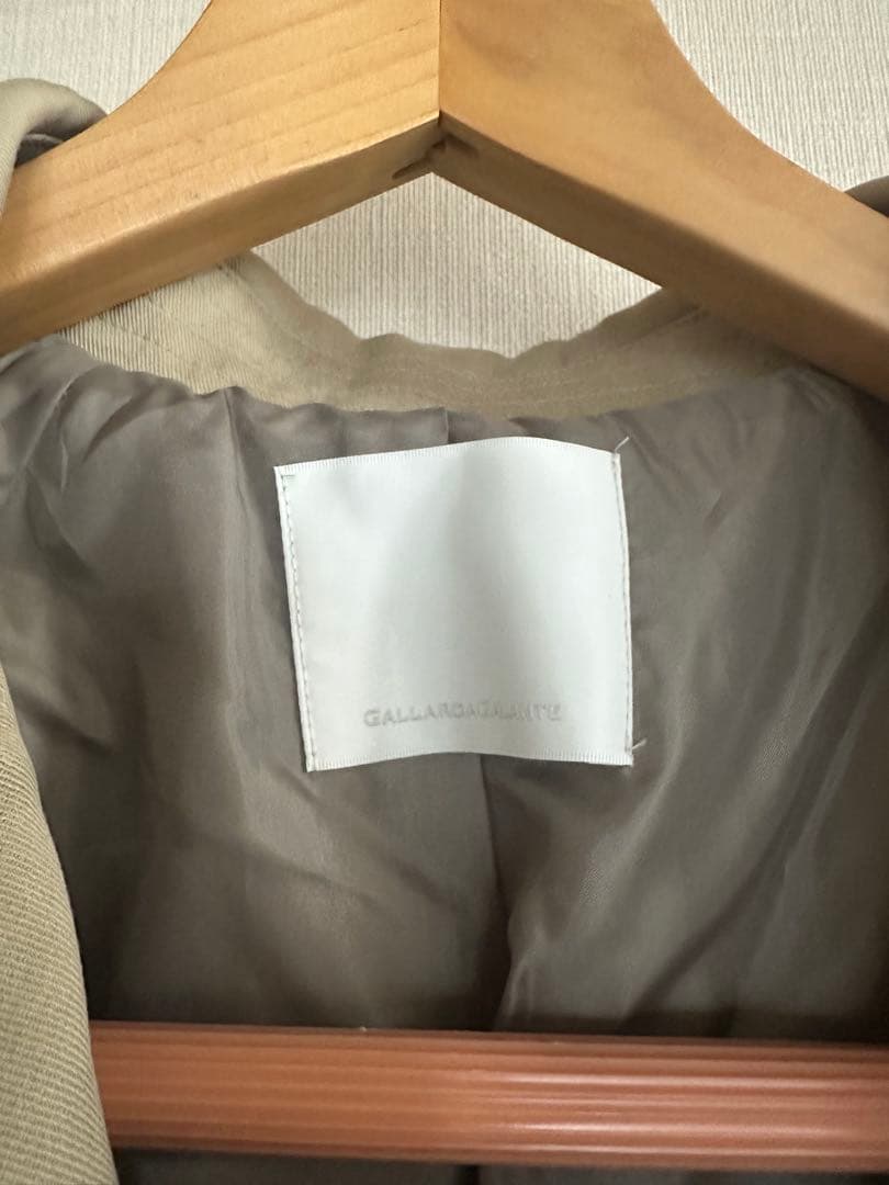 M*a様 GALLARDAGALANTE ベージュ トレンチコート