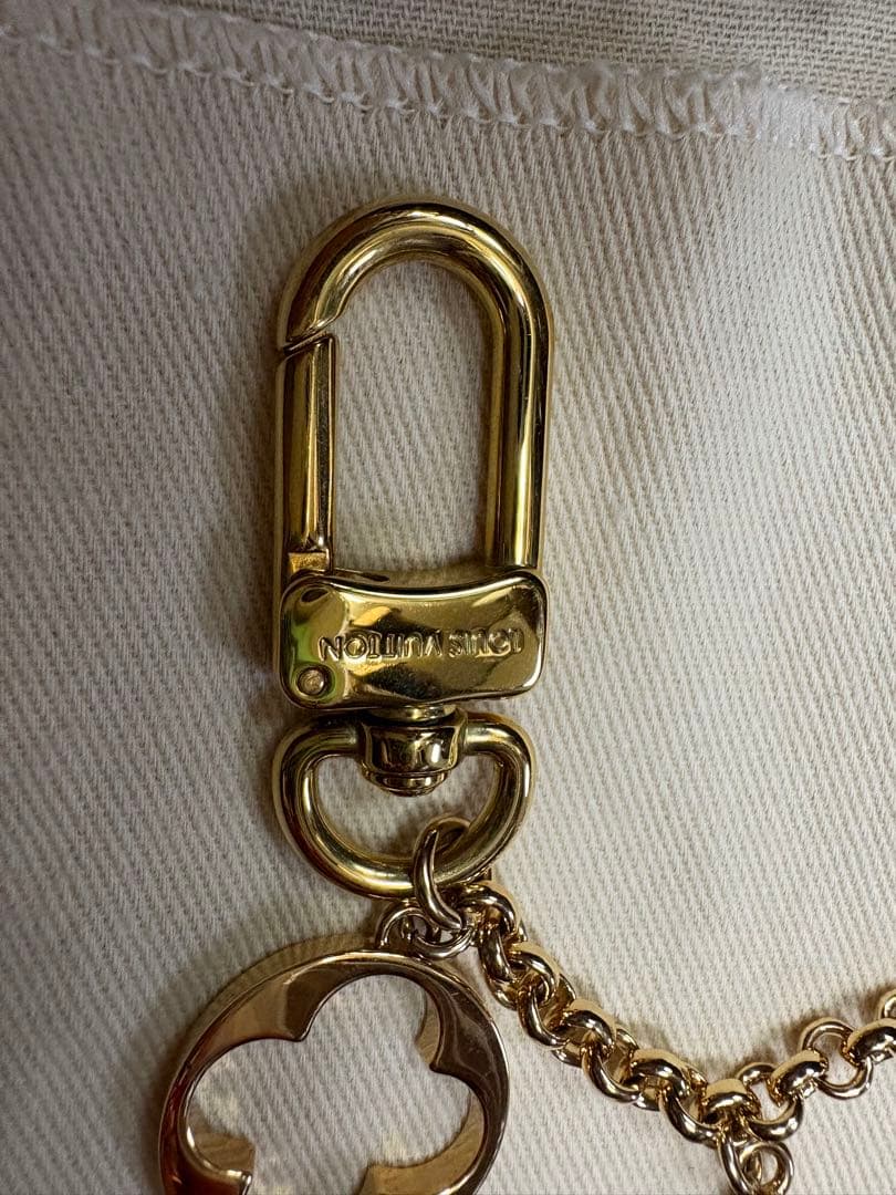 ルイ ヴィトン バッグチャーム チェーンフルールドゥ