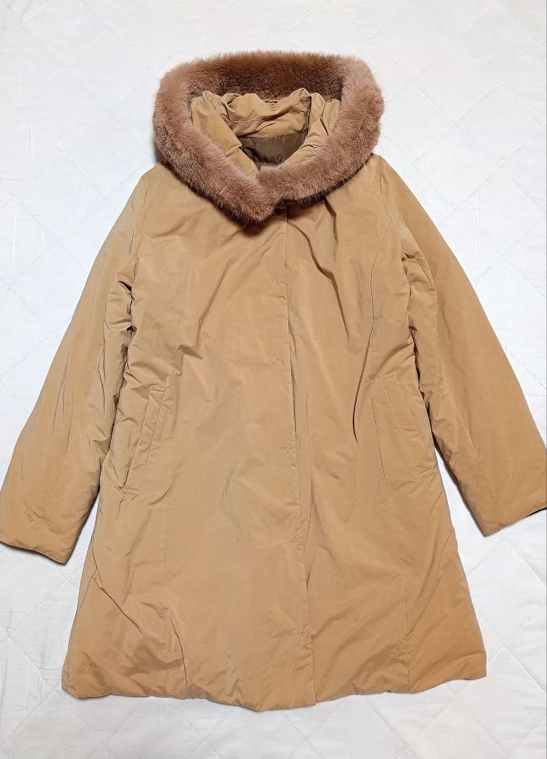 極美品　mistico　ミスティコ　ダウンコート　キャメル　40　キング