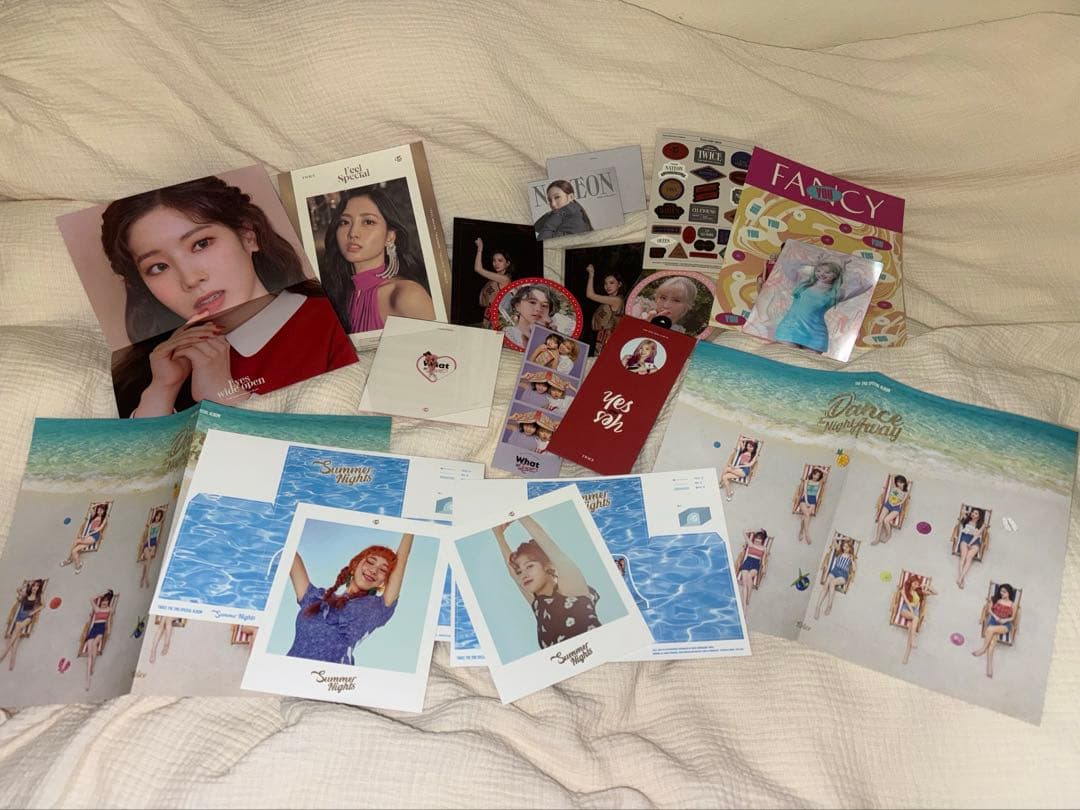 TWICEアルバム30枚セット【付属品付き】