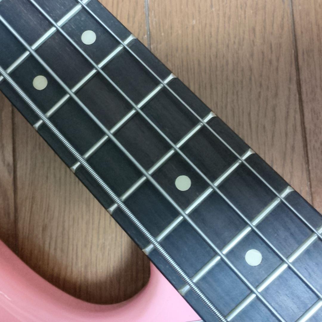 Photogenic　PRECISION TYPE　エレキベース　ピンク