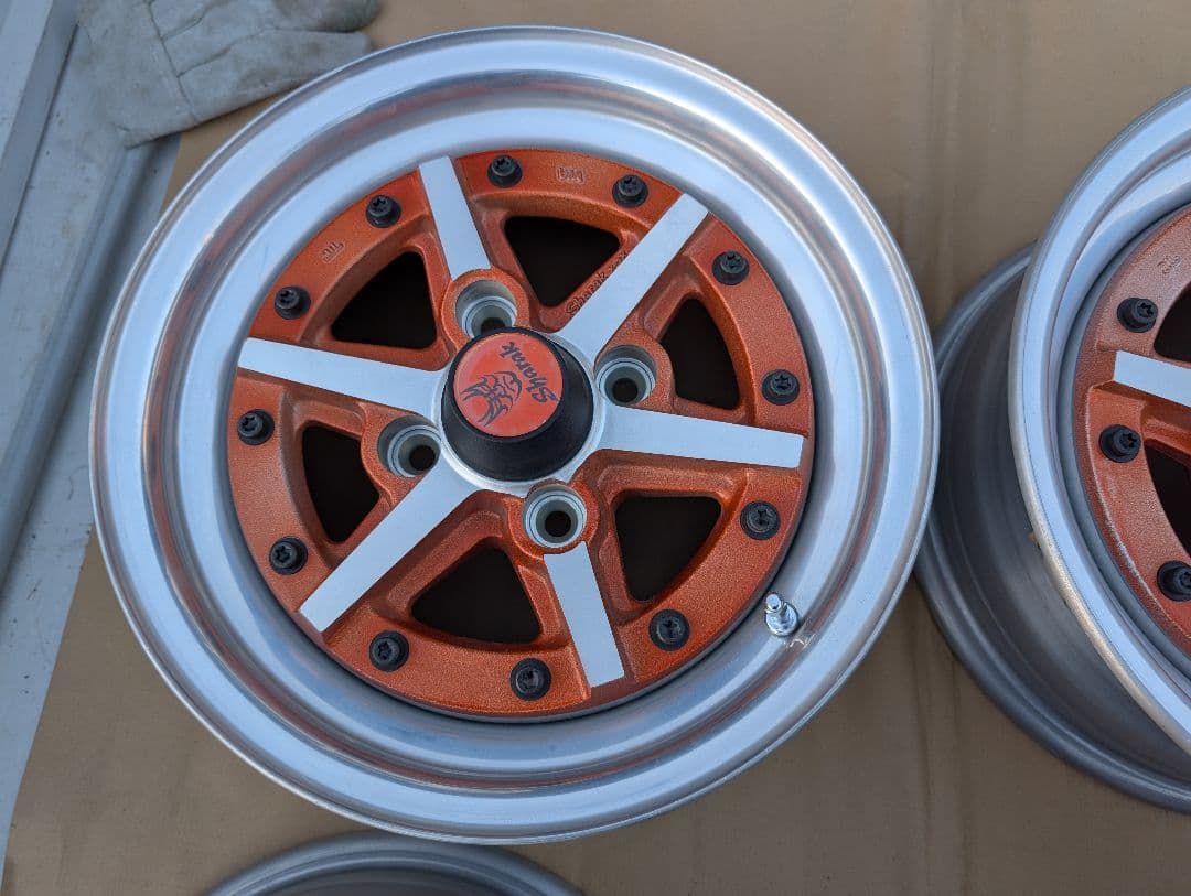 14インチ　　6J 114.3 オフセット＋15 スターシャラク