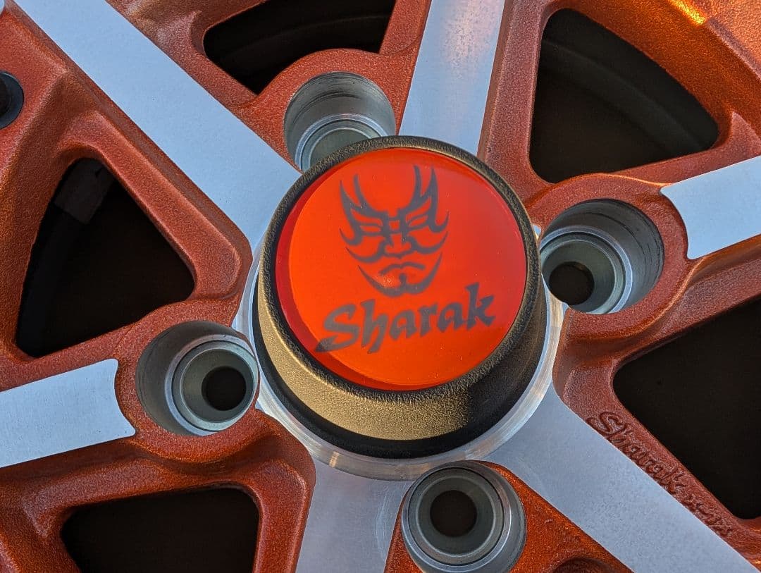 14インチ　　6J 114.3 オフセット＋15 スターシャラク