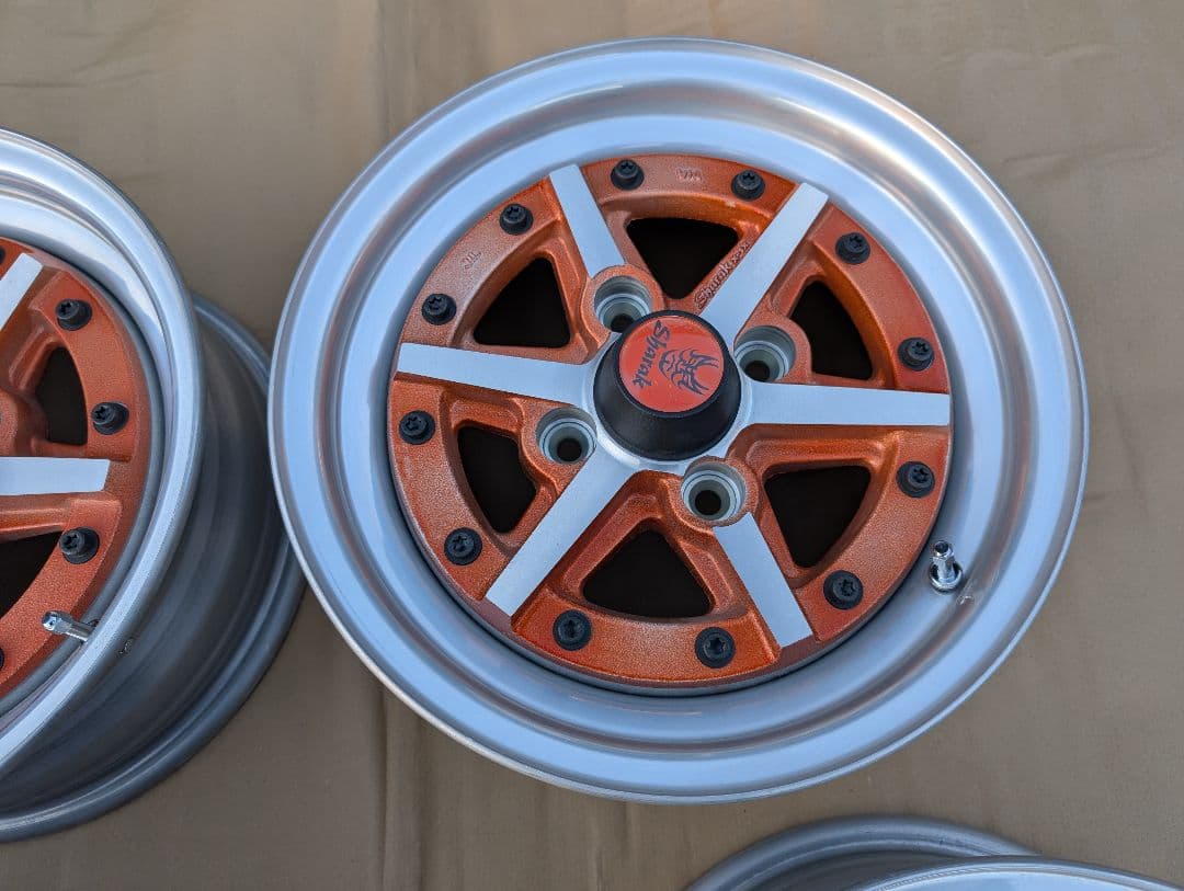 14インチ　　6J 114.3 オフセット＋15 スターシャラク