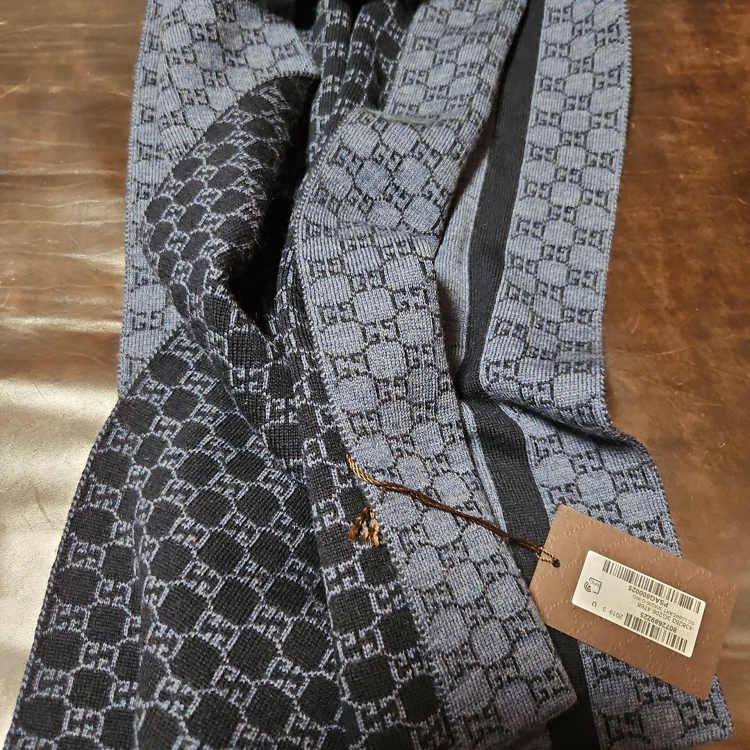 鈴木ゆうゆう　GUCCI　リバーシブルマフラー