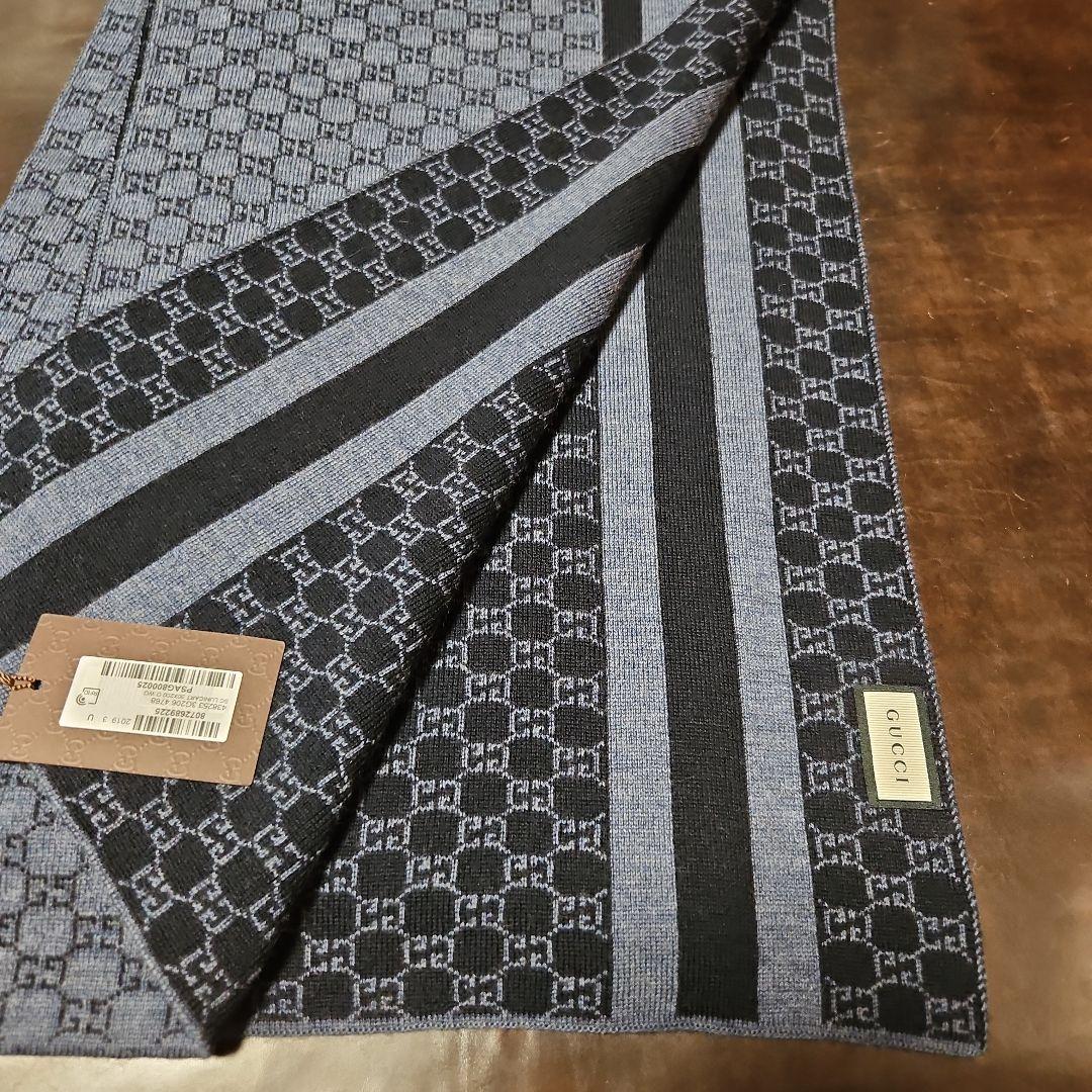 鈴木ゆうゆう　GUCCI　リバーシブルマフラー