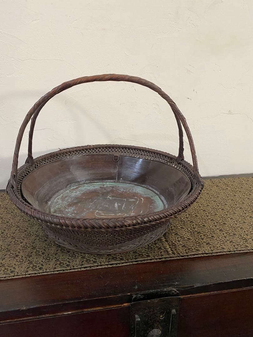 骨董　大きな竹籠　花籠　竹花入　エコメルカリ便指定して下さい