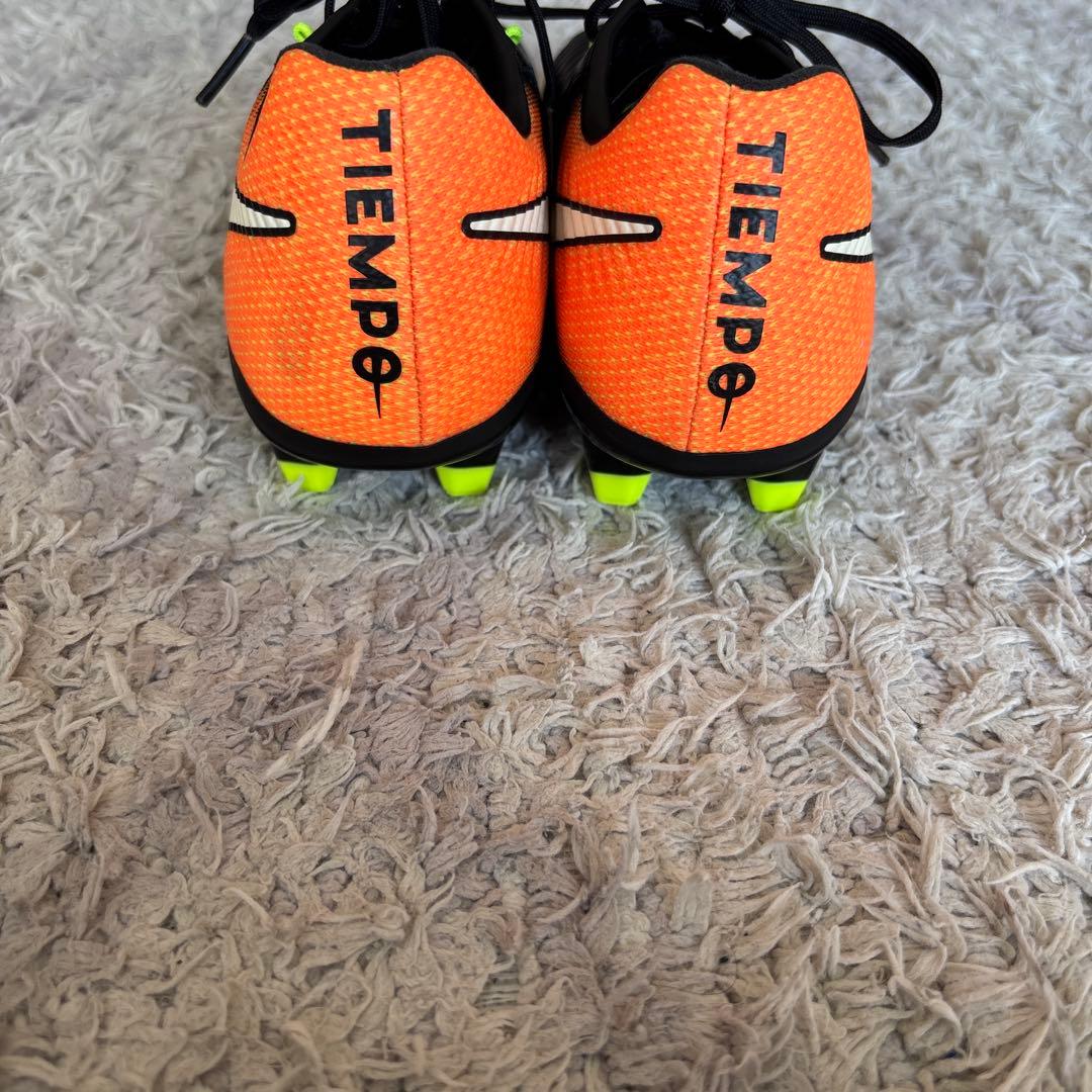 未使用品　Nike Tiempo サッカースパイク オレンジ/黒　23cm
