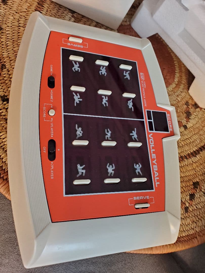 トミー LSIゲーム バレーボール