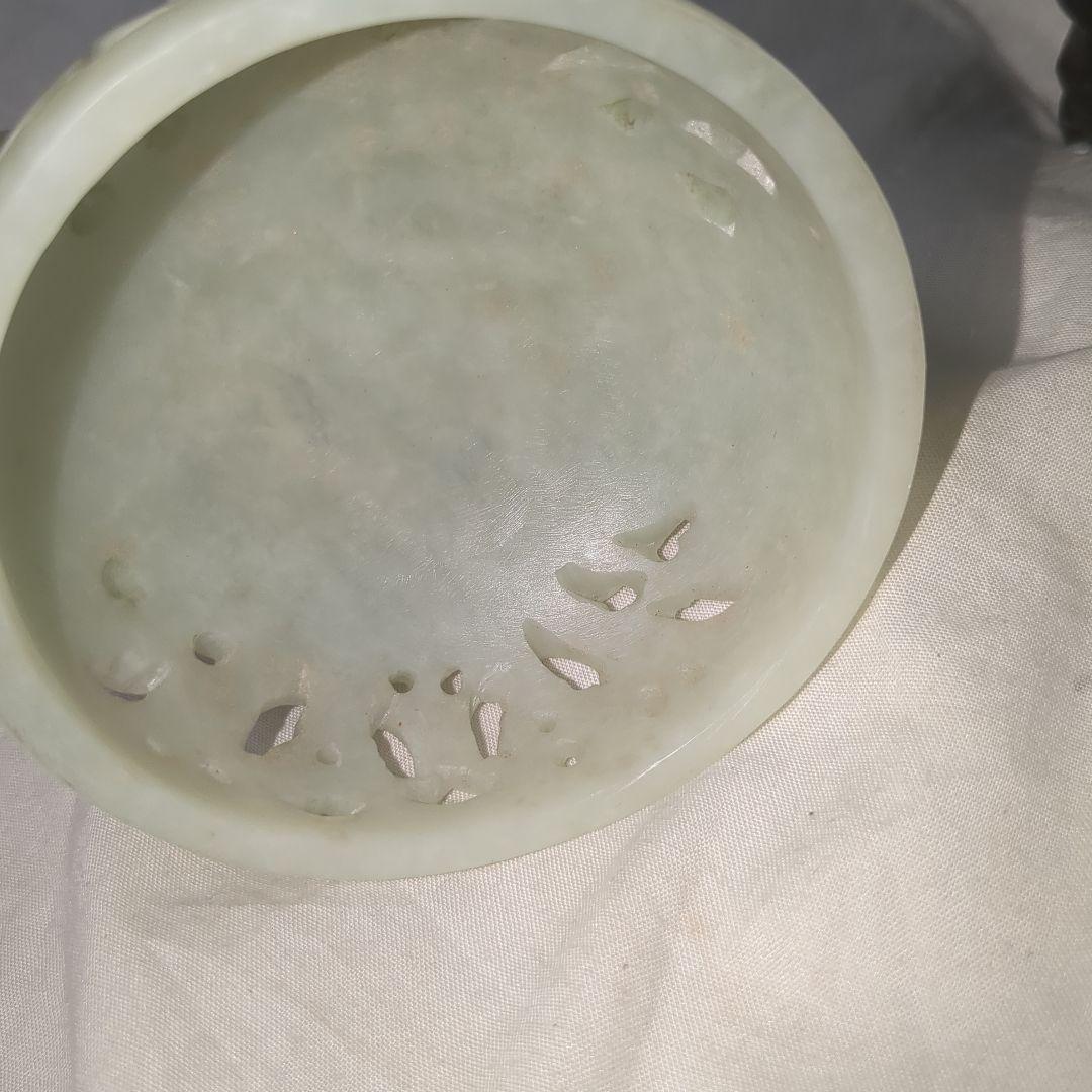 中国美術　翡翠香炉　ヒスイ　四つ足　アンティーク雑貨　 鳥彫刻
