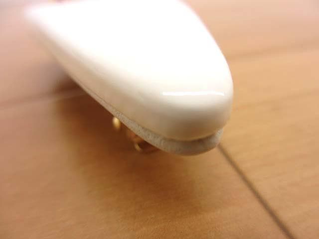 美品 ミュウミュウ 5IF092 パテントレザー ヘアクリップ バレッタ