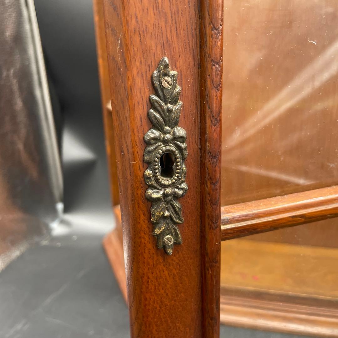 デ*シ様 ヴィンテージ木製アーチ型キャビネット