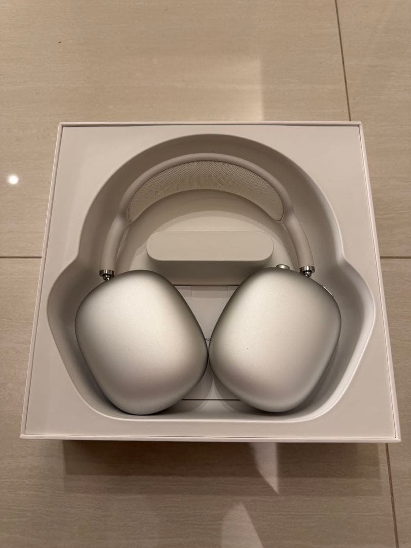 美品　Apple airpods Max Lightningモデル　シルバー