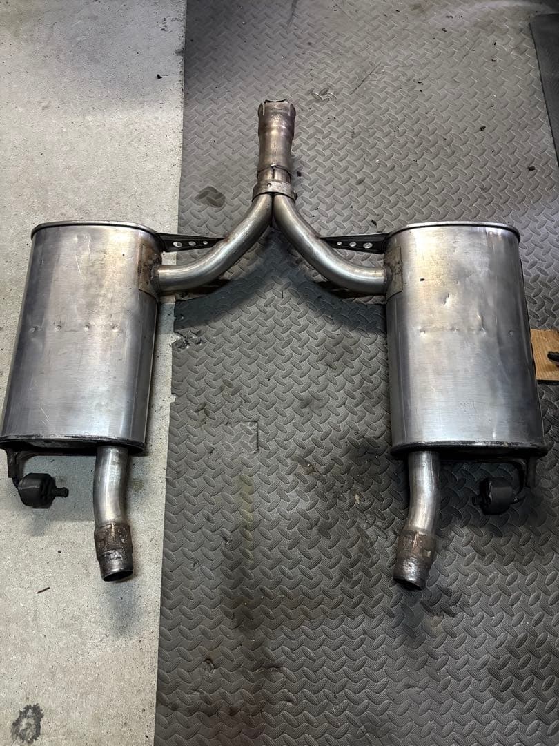 20セルシオ中間マフラー