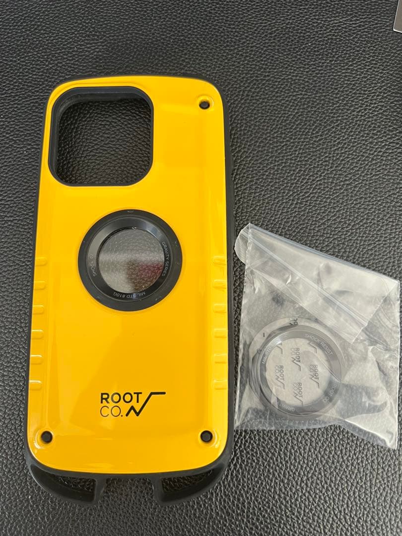ROOT CO. ルートコー iPhone15Pro用ケースとカラビナセット