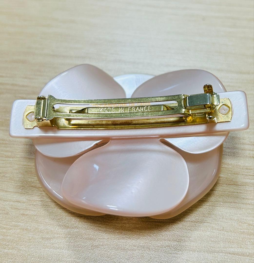 アレクサンドルドゥパリのカメリアバレッタ