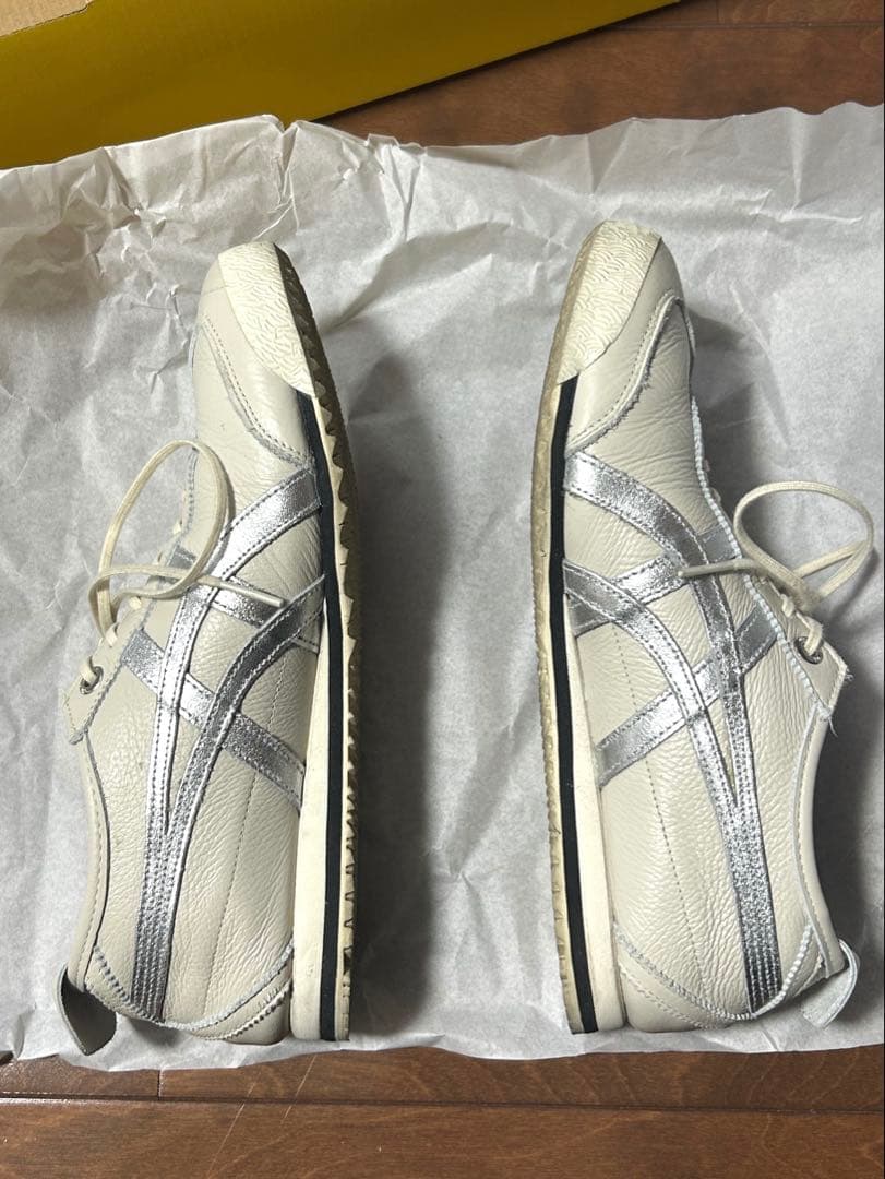 Onitsuka Tiger MEXICO 66 SD オフホワイト×シルバー