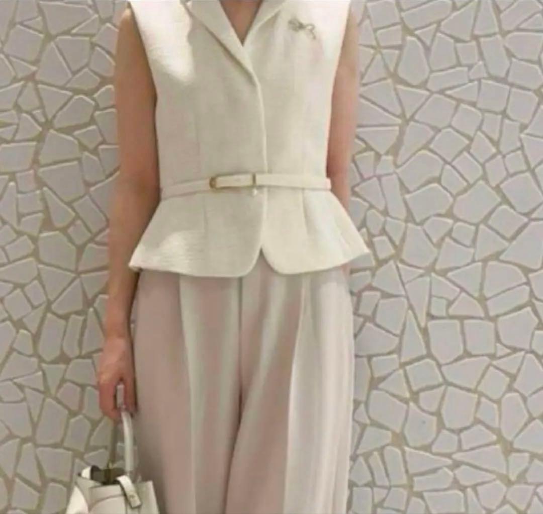 CELFORD 新品未使用　ベルト付きペプラムショートジレ　セルフォード　MIX