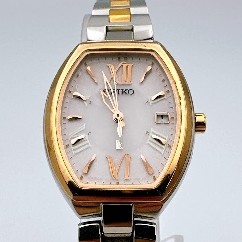 美品 セイコー ルキア トノー型 レディース腕時計 ソーラー電波時計 コマ付