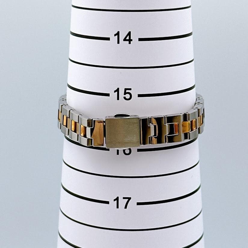 美品 セイコー ルキア トノー型 レディース腕時計 ソーラー電波時計 コマ付