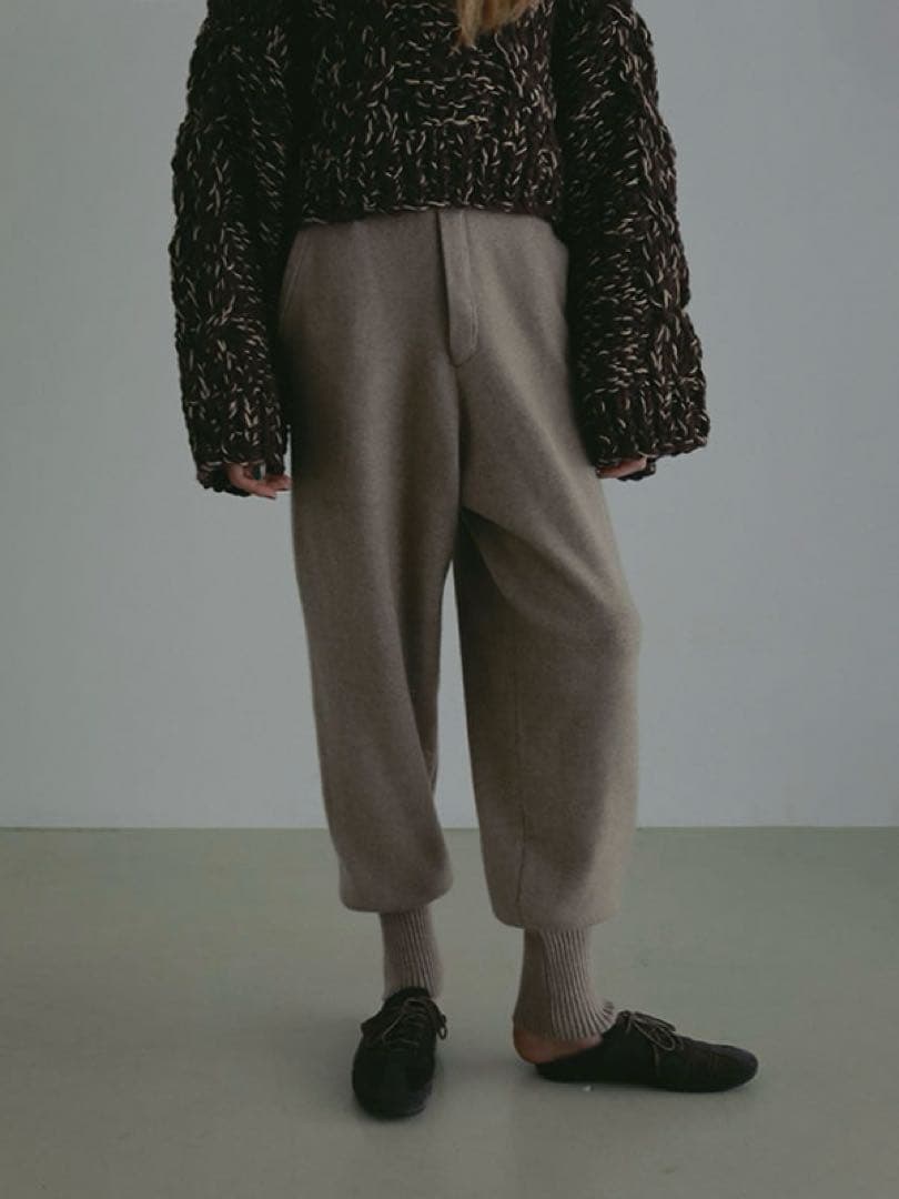 1/9まで値下げオールニードルニットジョガーパンツS