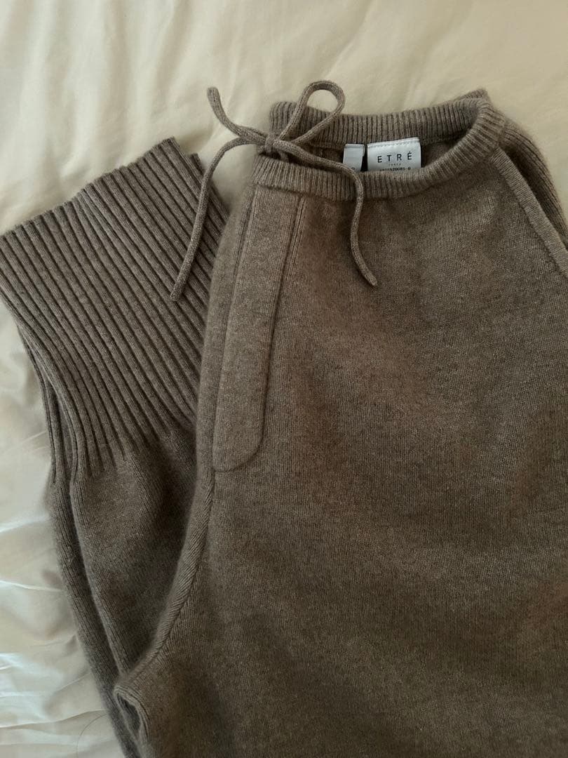 1/9まで値下げオールニードルニットジョガーパンツS